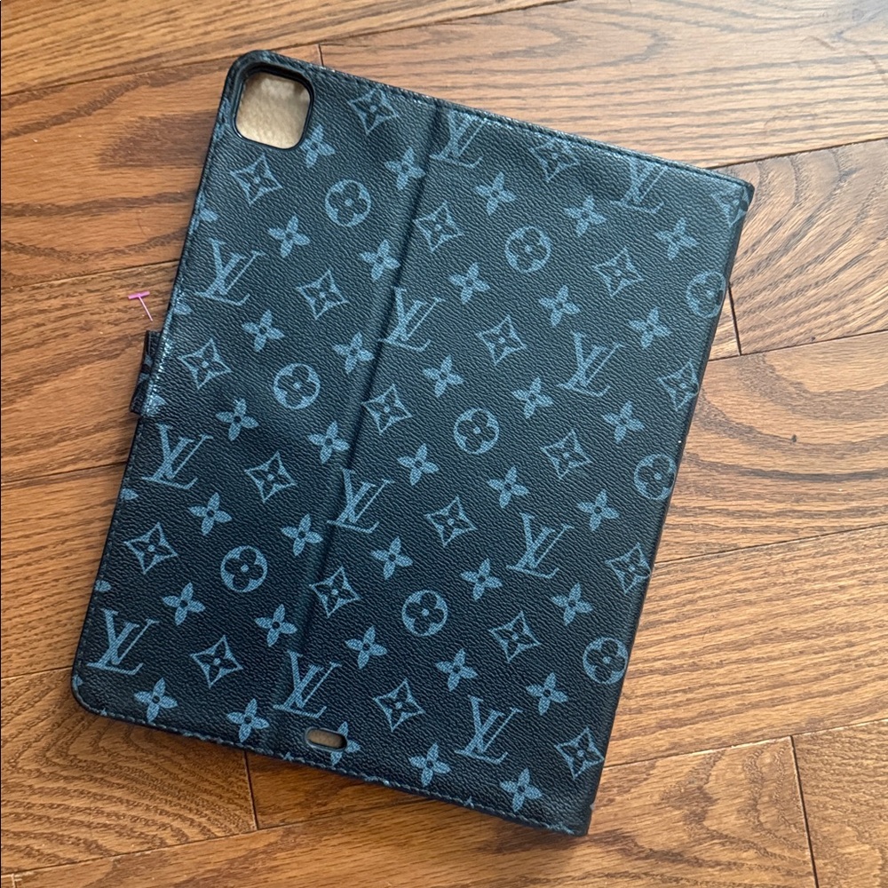 Blue Monogram Tablet or computer Cover. Used - Picture 2 of 8